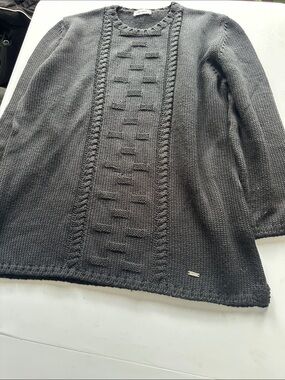 UNISEX Crewneck Cable Knit Sweater in Charcoal